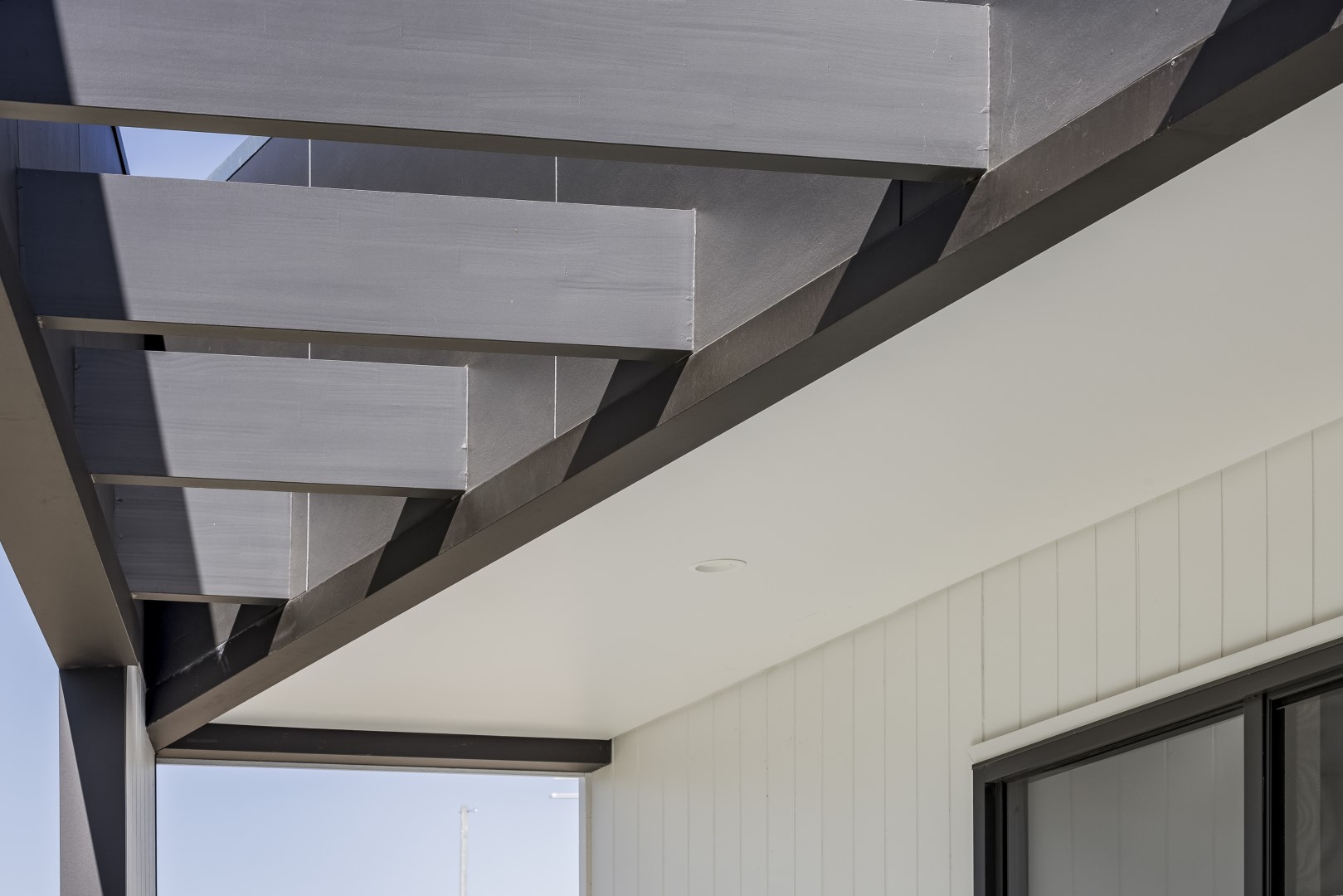 Stirling36_External-Back-12