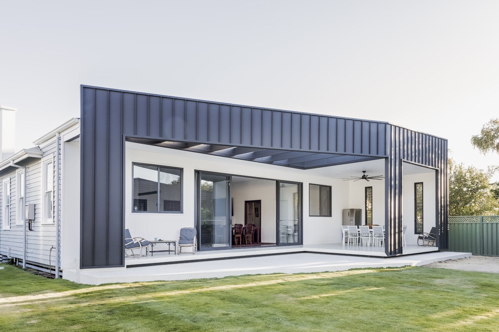 Stirling36_External-Back-49