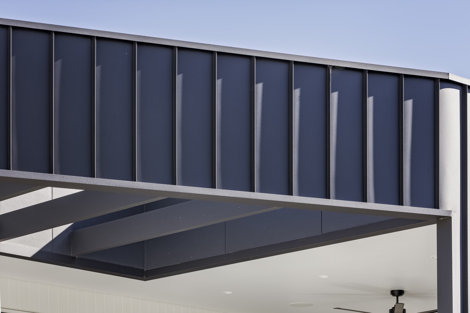 Stirling36_External-Back-6